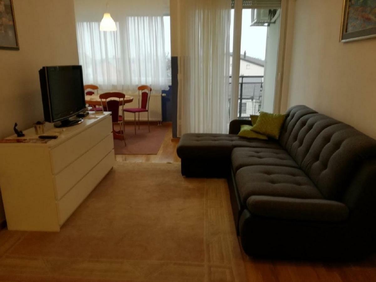 Apartman Ella Apartment Zagreb Exterior foto